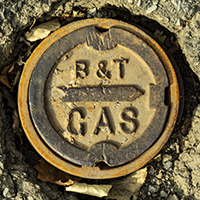 B & T GAS